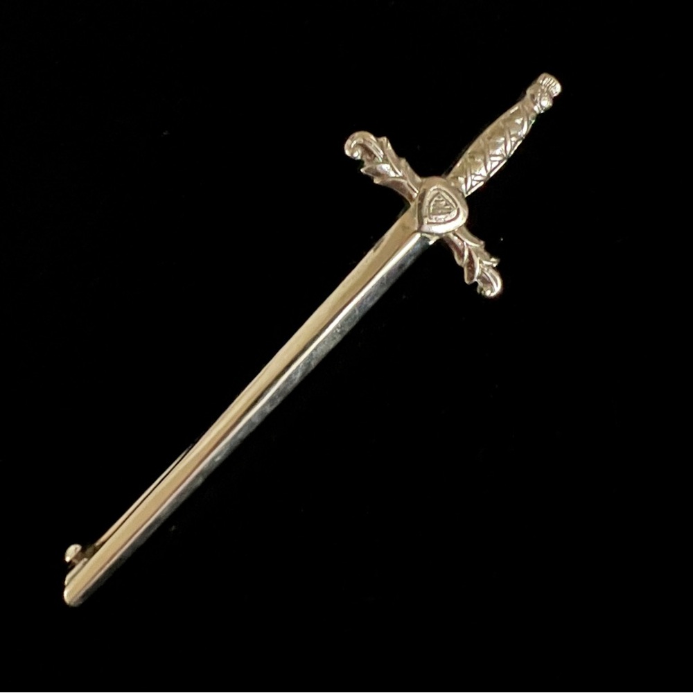 Sturdy Large Kilt Pin Silver Tone Sword Design Celtic Mens Scottish Brooch